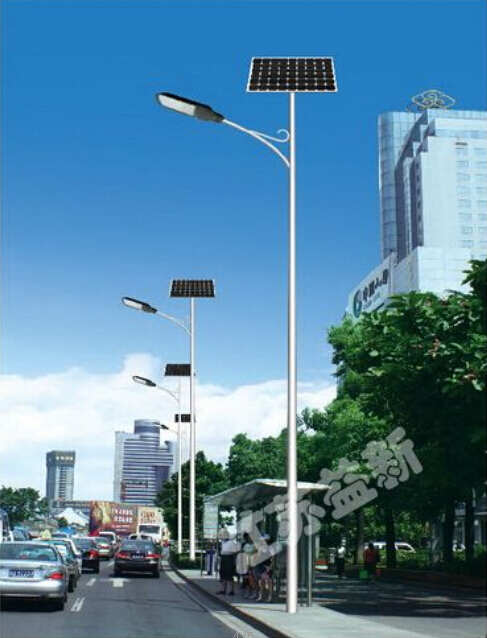 新農(nóng)村_6米太陽(yáng)能路燈