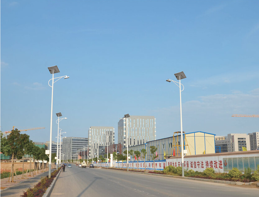 太陽(yáng)能鋰電路燈