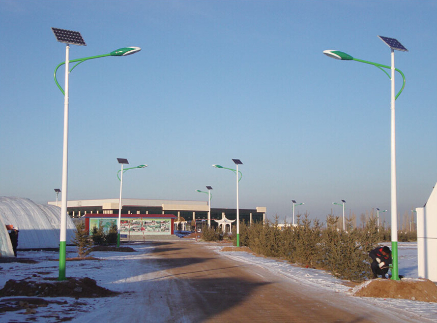 太陽能鋰電路燈